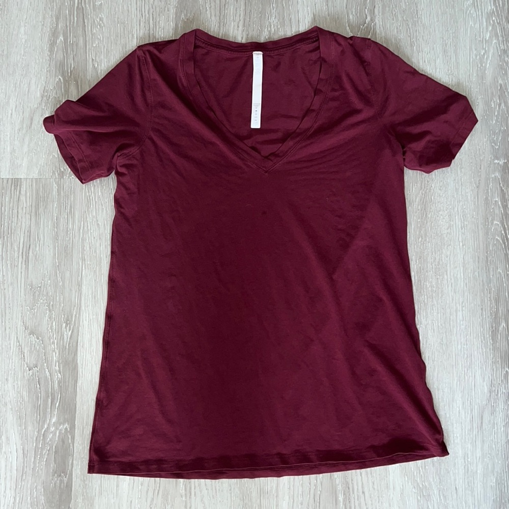 Lululemon v-neck